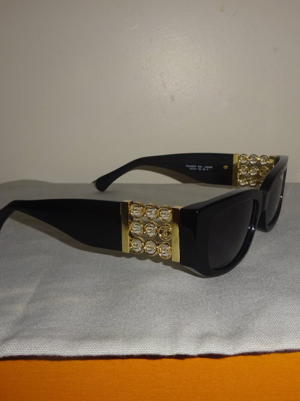 Chanel Sunglasses - Picture 4 of 8